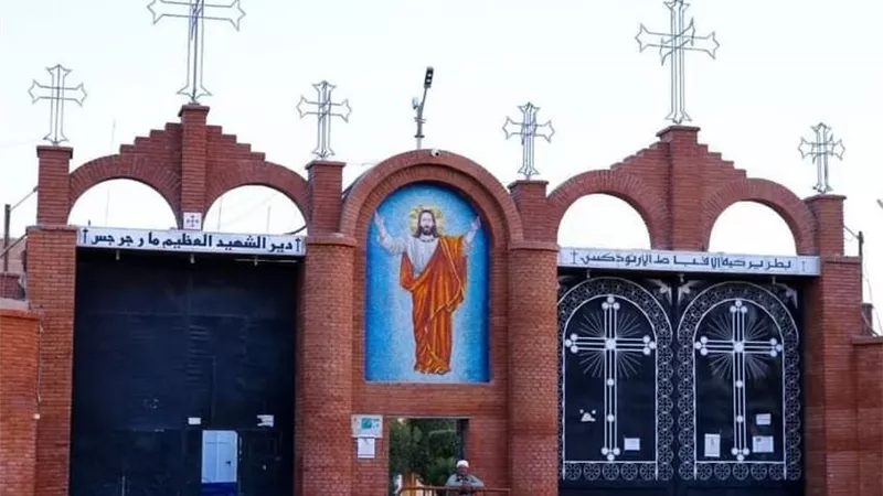 كنائس أثرية وموسم سنوي ضخم.. أبرز ملامح دير مار جرجس بالرزيقات 