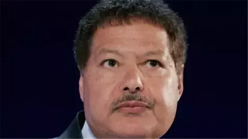 في ذكرى ميلاد زويل.. كيف نقل الكيمياء من المعادلات إلى تصوير حركة الذرات؟
