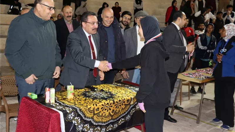 ختام الدورة الرمضانية لخماسيات كرة القدم وألعاب القوى بجامعة الإسكندرية 