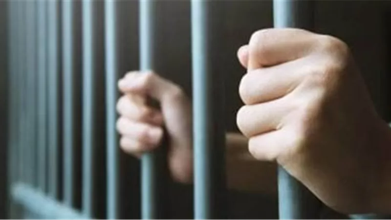 النيابة تباشر التحقيق في واقعة التعدي على سيدة وتحطيم سيارتها ببني سويف