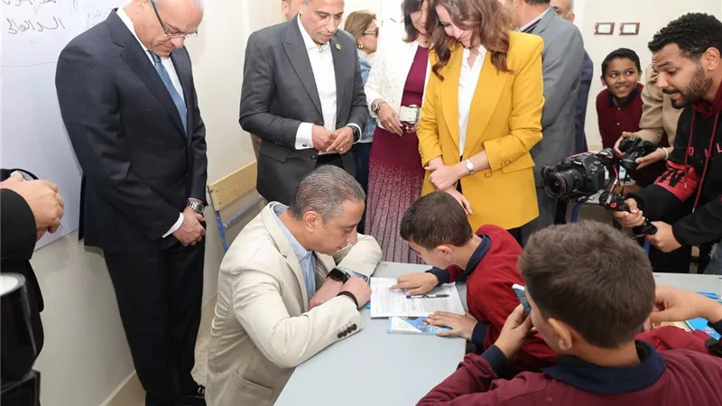 الأنصاري يفتتح مبنى الإعدادي بمدرسة شهداء نزلة الشوبك بالبدرشين