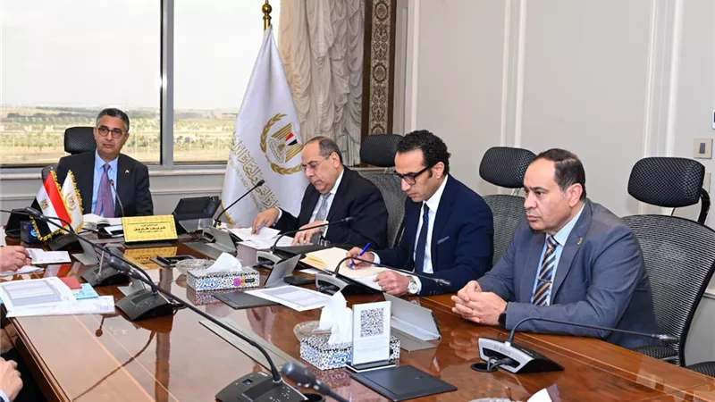 وزير التموين يتابع موقف صرف المنحة الإضافية للمواطنين