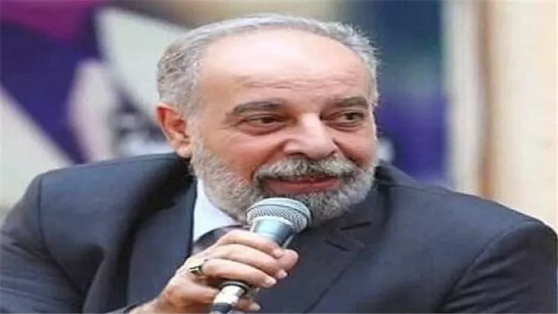وزيرة الثقافة تنعى  ياسر صادق: نموذج للفنان المثقف