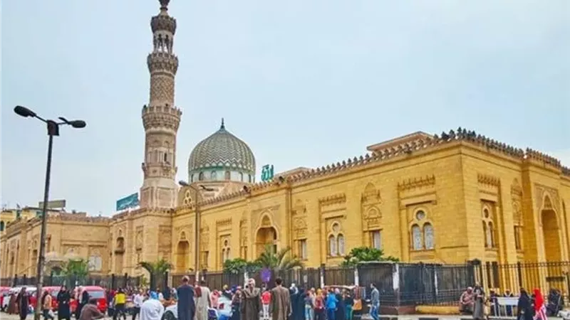 إمام مسجد السيدة زينب: رمضان فرصة لتقوية الإيمان والصبر على الطاعات