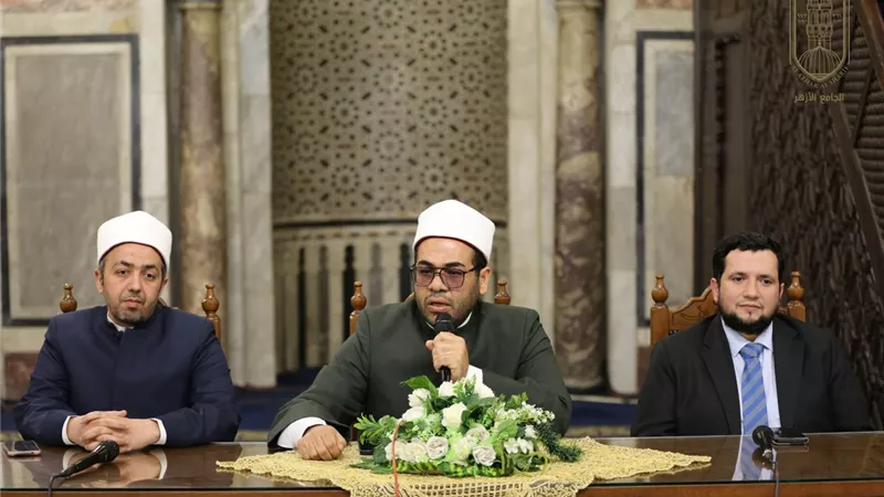 «الإيثار مجد لا مجرد صدقة».. رسائل تربوية قوية في ملتقى «رياض الصائمين»