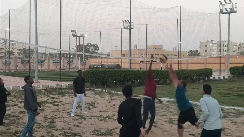 برعاية رئيس الجامعة.. معسكر جمصة يدعم دمج الطلاب الوافدين بجامعة المنصورة