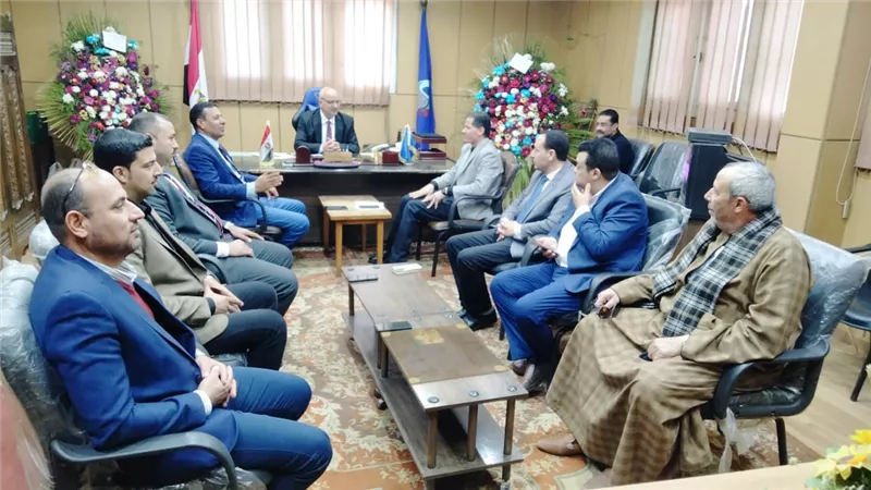 وكيل زراعة البحيرة يستقبل مسئولى الإصلاح الزراعي لمناقشة طلبات المزارعين