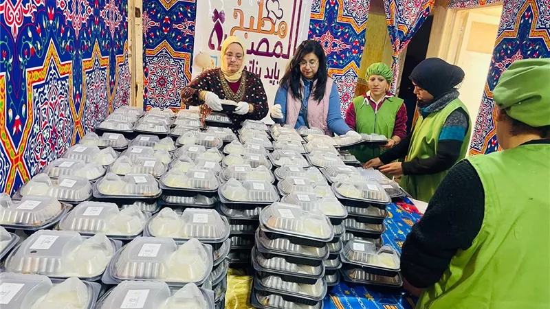 إنتاج 350 وجبة ضمن مبادرة «مطبخ المصرية بإيد بناتها» بالمنيا