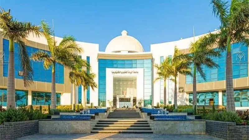 جامعة الريادة تُكرّم حفظة القرآن في مسابقتها السنوية الكبرى