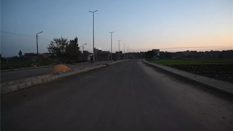 رصف الطرق يعيد الوجه الحضاري لمركز بسيون بالغربية