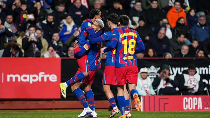 لامين يامال يقود قائمة برشلونة ضد أتليتكو مدريد في دوري أبطال أوروبا 