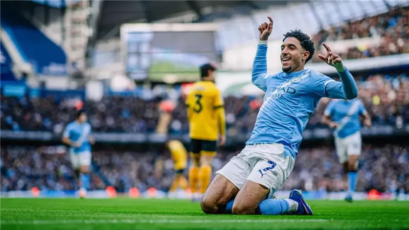 عمر مرموش يترقب مباراته الـ50 مع مانشستر سيتي اليوم أمام ليدز
