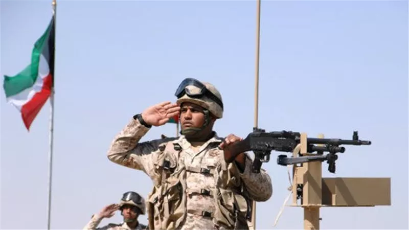 الدفاع الكويتية: اعتراض صواريخ استهدفت قاعدة علي السالم الجوية