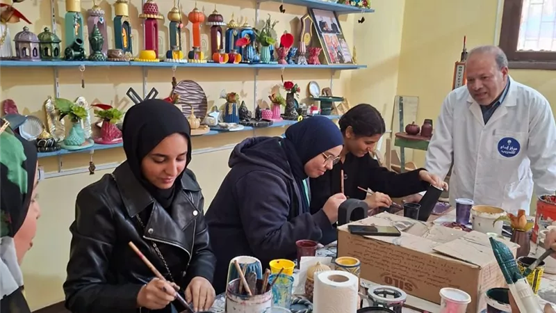 «تعليم أسيوط» ينظم ورشة تدريبية لطلاب المدارس على الحرف اليدوية والتراثية 