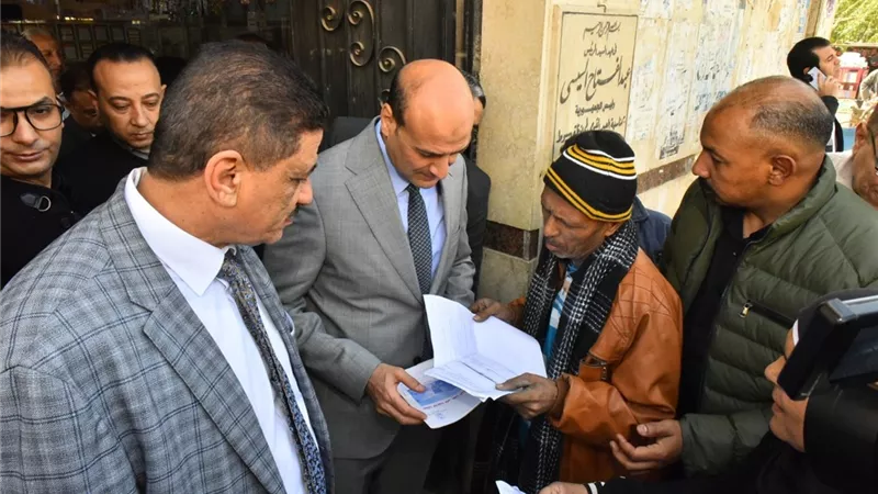 لتسهيل إجراءات التصالح.. محافظ أسيوط يتفقد المركز التكنولوجي بساحل سليم