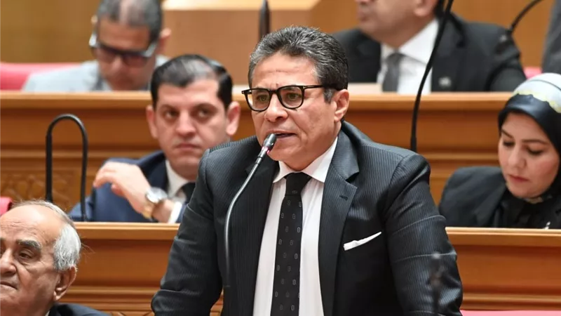 برلماني يتساءل: أين رئيس الوزراء من جلسة 