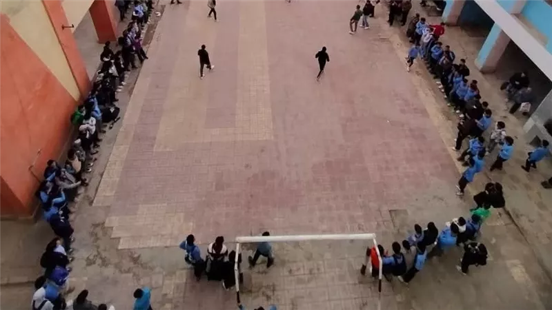 لمواجهه الغياب في رمضان.. مدرسة تطلق بطولة دوري في كرة القدم 