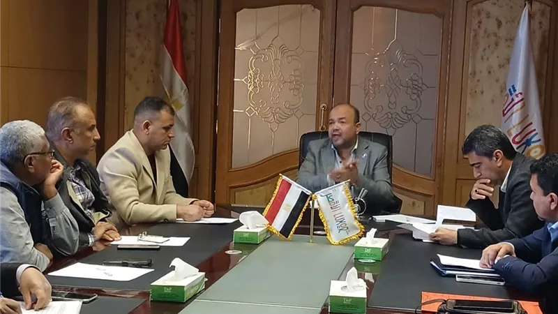 سكرتير عام الأقصر يتابع ملف المتغيرات المكانية والتصالح في مخالفات البناء