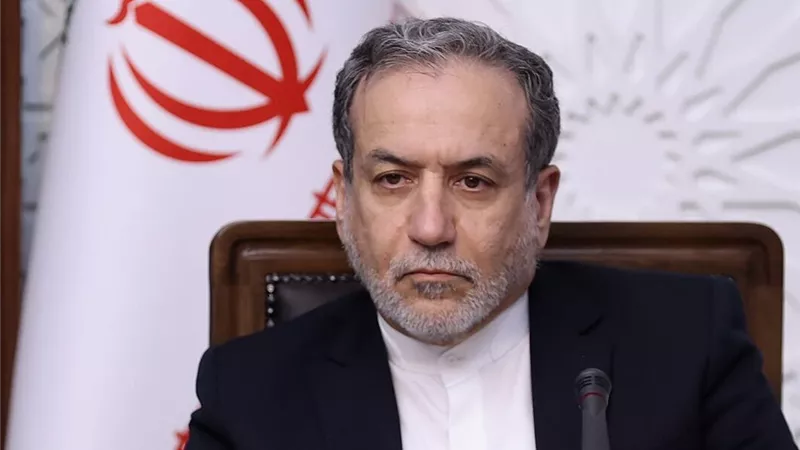 وزير الخارجية الإيراني يتهم ترامب بخيانة الدبلوماسية