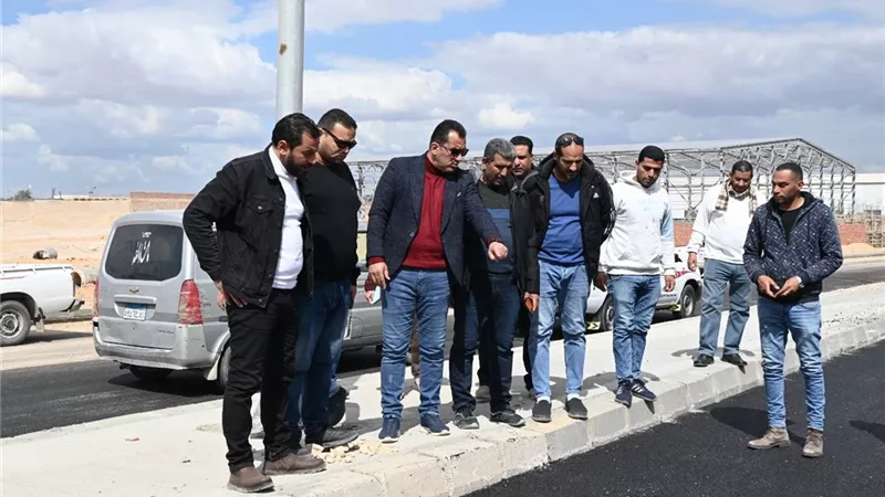 رئيس جهاز العاشر من رمضان يتفقد المناطق الصناعية لتعزيز البنية التحتية 