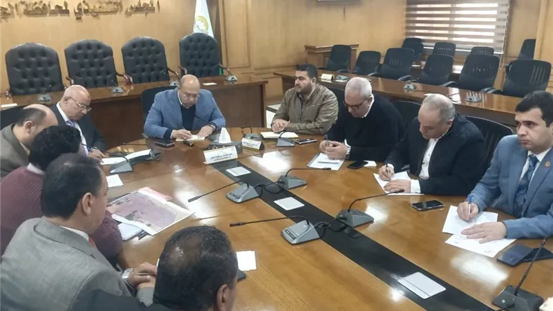 اجتماع لمتابعة تطوير المنطقتين الصناعيتين عرب أبو ساعد وجرزا