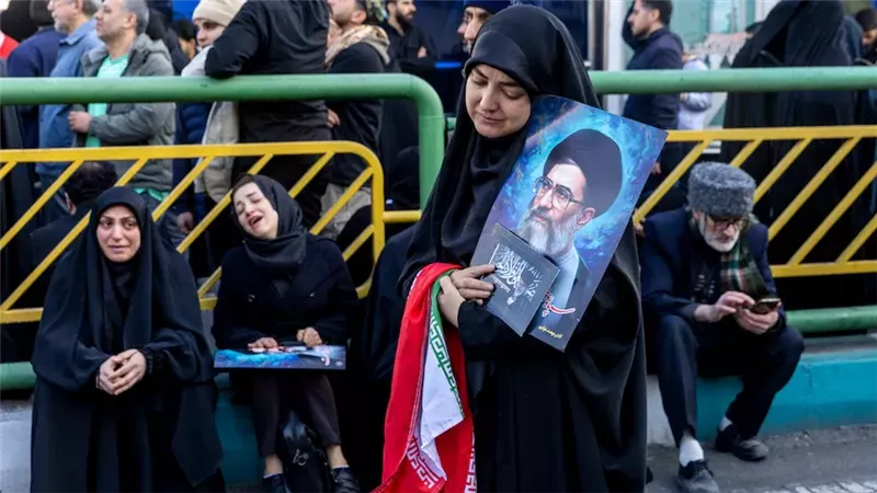 شماتة وسخرية.. سجال بين الجمهوريين والديمقراطيين على خلفية اغتيال خامنئي