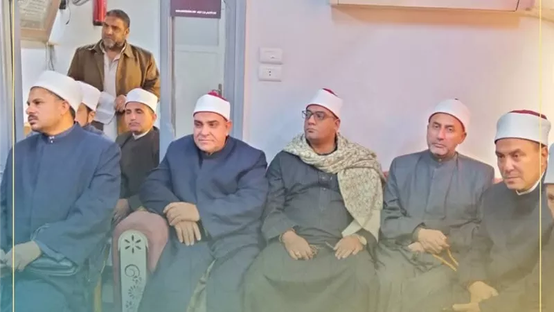 مدير أوقاف كفر الشيخ يعقد اجتماعًا بمديري الإدارات الفرعية لمتابعة الأنشطة