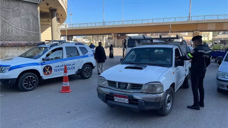 تمركز أمني مكثف ولجان تفتيش مفاجئة لضبط المخالفين بمراكز الشرقية|صور