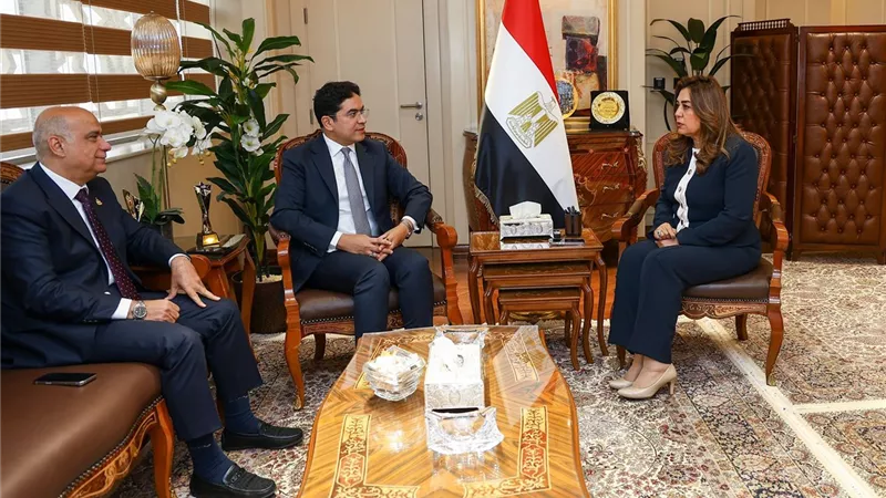 وزيرة التنمية المحلية تبحث مطالب المواطنين مع أعضاء البرلمان