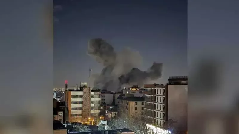 دوي انفجارات بالعاصمة.. هجوم أمريكي على مبنى الإذاعة والتلفزيون الإيراني