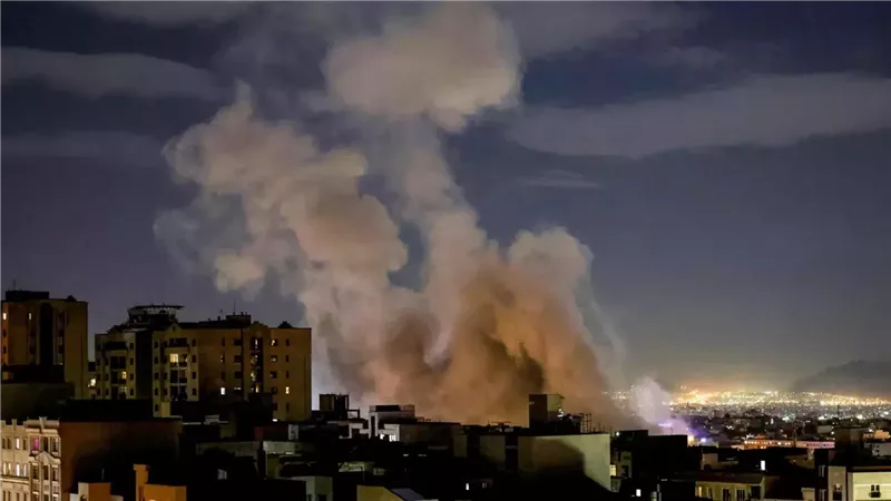 القيادة المركزية الأمريكية: ضرباتنا تستهدف تقليص القدرات الإيرانية في مضيق