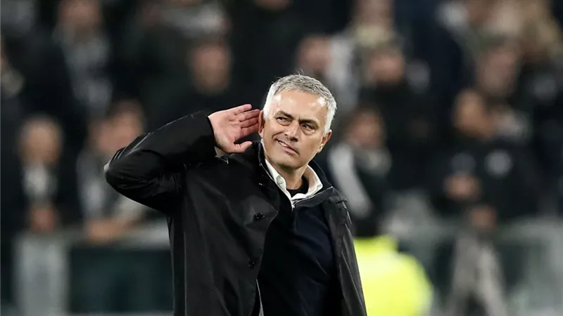 مورينيو يغلق باب ريال مدريد بنفسه.. لماذا تبدو العودة مستحيلة؟