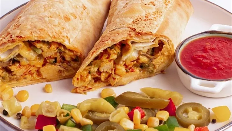 سحور 13 رمضان 2026.. لفائف التورتيلا بالدجاج.. خيار خفيف ومشبع