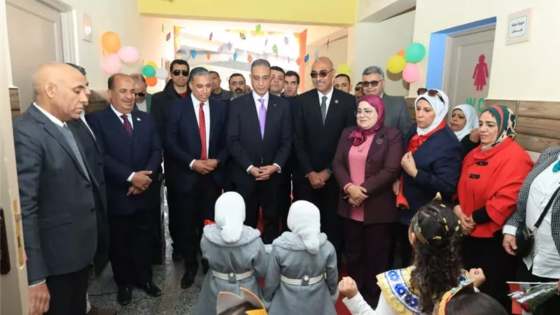 144 فصلا.. محافظ الجيزة يفتتح مدارس الأقصى للتعليم الأساسي والرسمية للغات