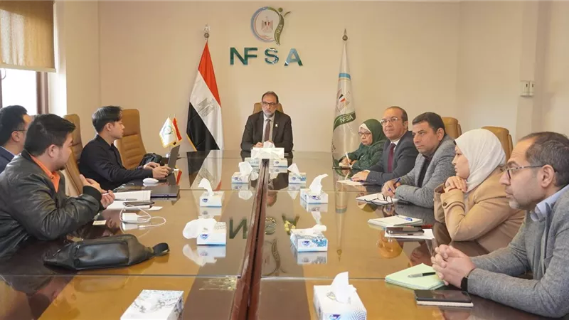 رئيس سلامة الغذاء يستقبل وفد شركة فوشان هايتيان لبحث إنشاء مجمع صناعي