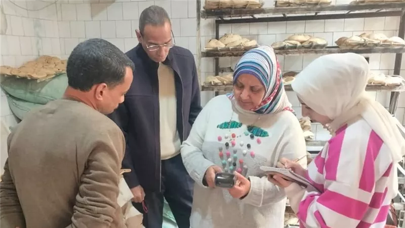 ضربات تموينية متتالية على مخابز بني سويف لضبط الخبز المدعم