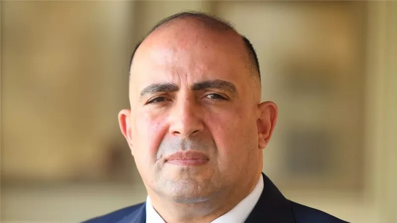 برلماني يسأل وزير التعليم العالي: أين الخريجين من سوق العمل الدولية؟