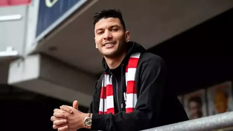 انتهاء إعارة أشرف داري لكالمار السويدي.. واللاعب يعود لـ الأهلي