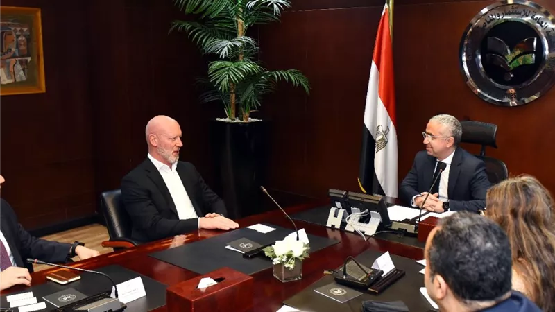 الهيئة العامة للاستثمار وبنك HSBC يضعان خطة عالمية لترويج الاستثمار في مصر