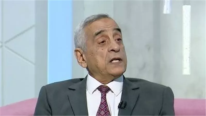 محمود عرفات: رمضان أحب الأوقات لقلبي.. وأتوقف عن الكتابة الإبداعية|خاص 