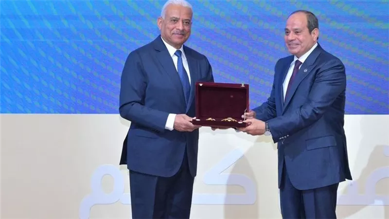 الجريدة الرسمية تنشر قرار تعيين عبد المجيد صقر مساعدا للرئيس لمدة عام