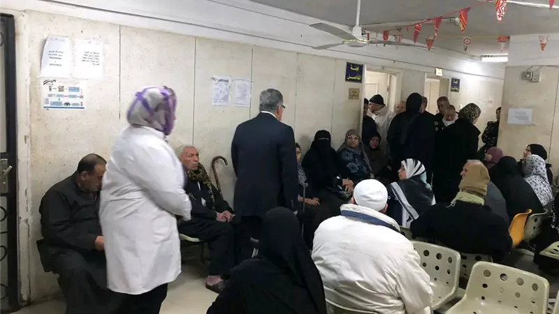محافظ الدقهلية يفاجئ عيادة التأمين الصحي بجديلة ويشدد على الانضباط