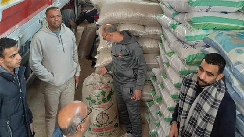 حملات مفاجئة تضرب سوق الأعلاف وتعيد الانضباط بمحافظة بني سويف