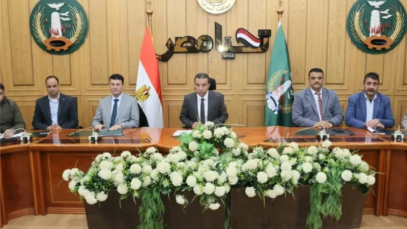 محافظ المنوفية: الدفع بمنظومة العمل بـ«التصالح» والتقنين وتقديم التيسير