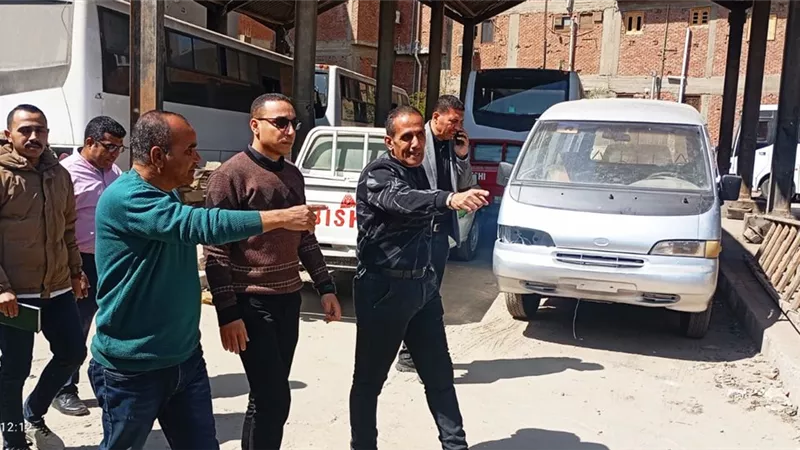 نائب محافظ المنيا  يتفقد مشروعات خدمية لتعظيم الموارد ورفع كفاءة الأداء