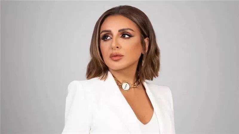 أول رد من أنغام على تشابه قصتها مع دينا الشربيني في«اتنين غيرنا»|فيديو