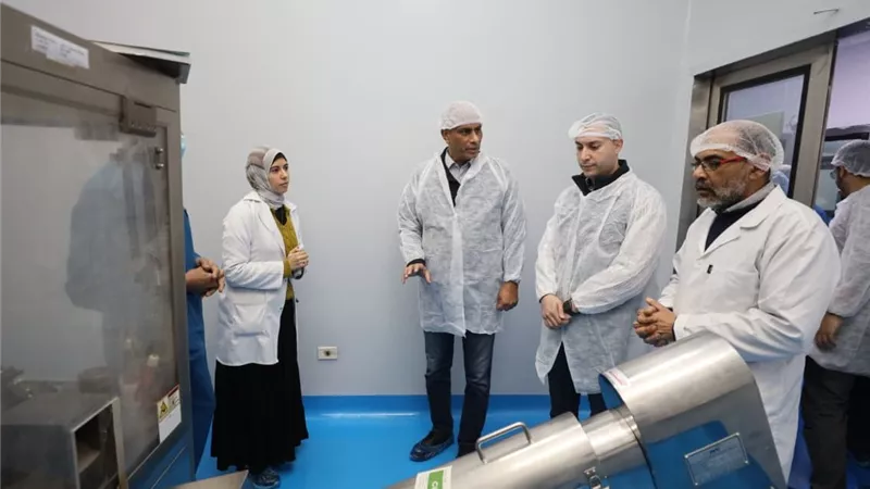 محافظ كفرالشيخ يتفقد مصنع سبأ للأدوية والصناعات الكيماوية بمدينة بلطيم