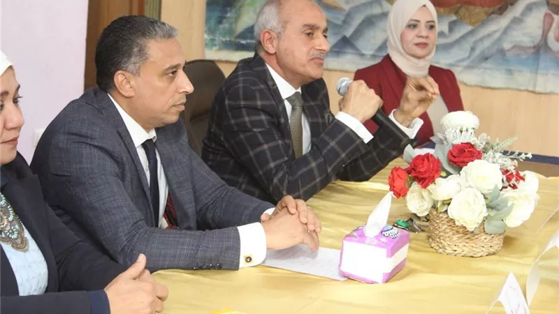 تعليم الجيزة يناقش تطوير الاتحادات الطلابية وإعداد قانون جديد يعزز دورها