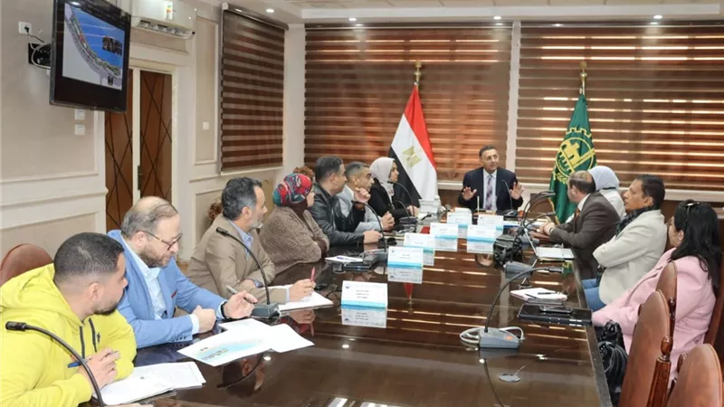 محافظ القليوبية يتابع تنفيذ ممشى أهل مصر ببنها ويعتمد تطوير كورنيش القناطر