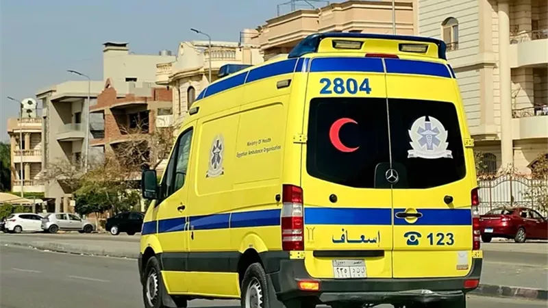 إصابة طفلة سقطت من الطابق الثاني بمنزلها في المنيا